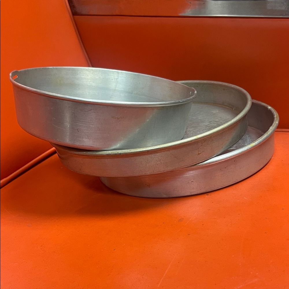 Vintage Mirro Baking Pans